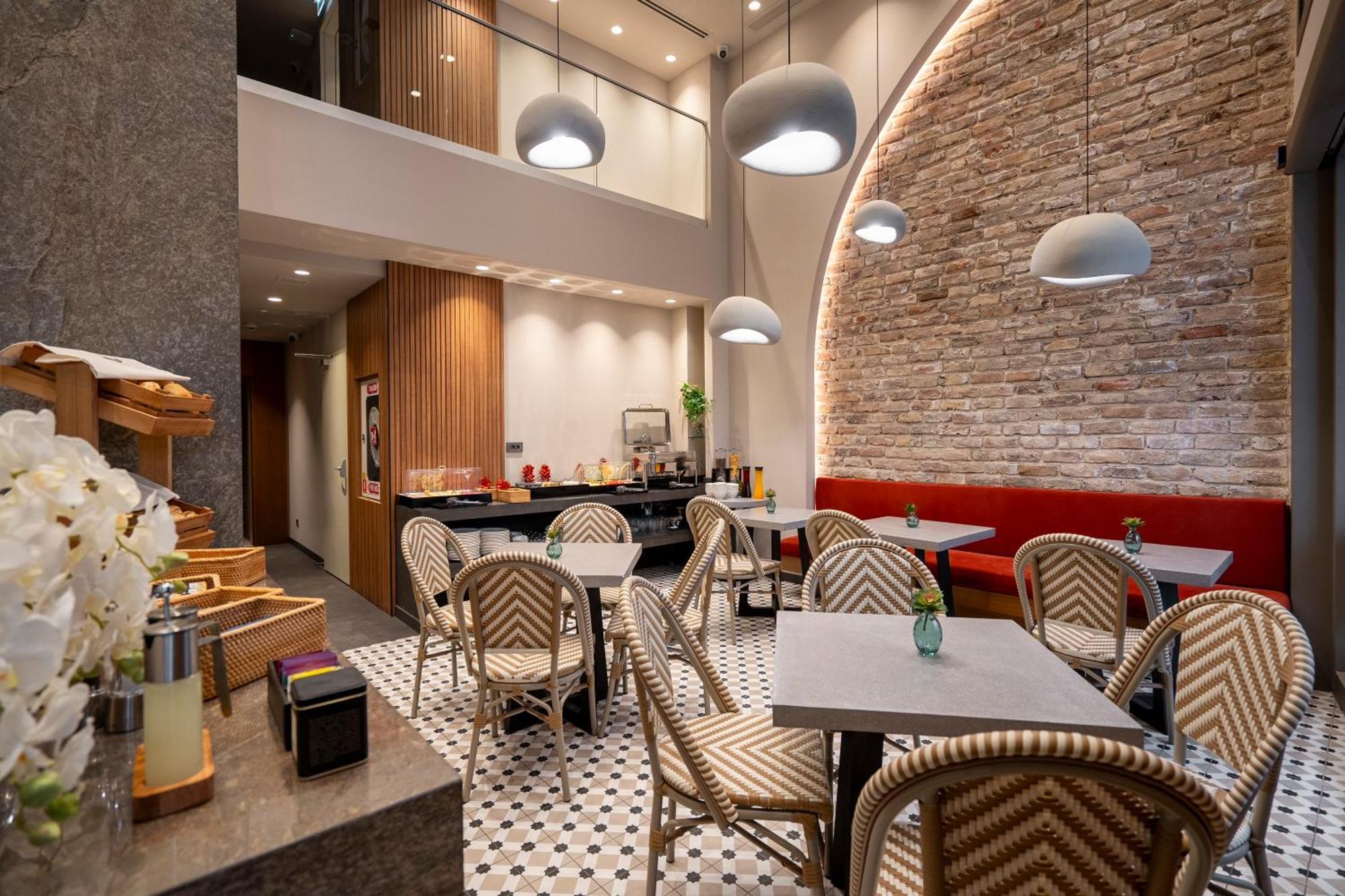Erk Hotel Истанбул Екстериор снимка